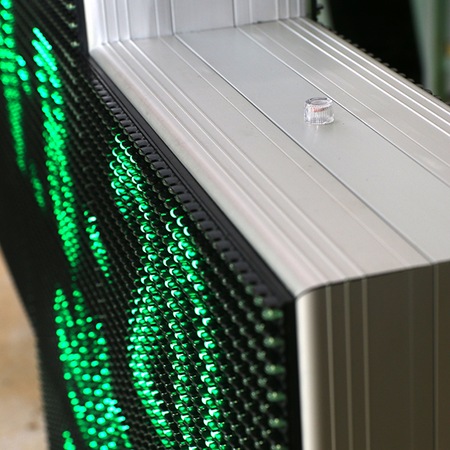 m-s.ro image : Cruce Farmacie Ecran LED